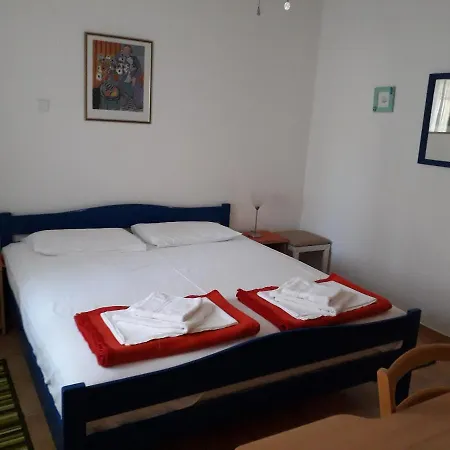 Vila Anka 2 Homestay *