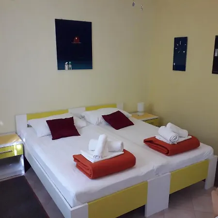 Vila Anka 2 Homestay *